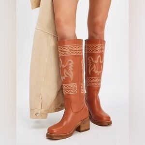 DINGO Avalon Leather Boot, NWT, size: 7.5